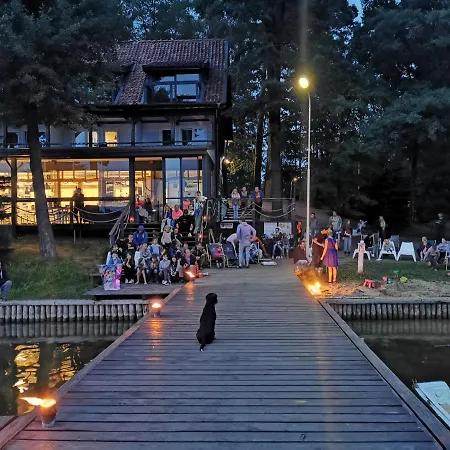 Wyspa Brzozowa Resort Kretowiny
