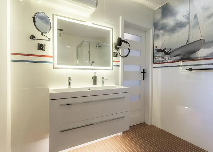 Wyspa Brzozowa Rezort *